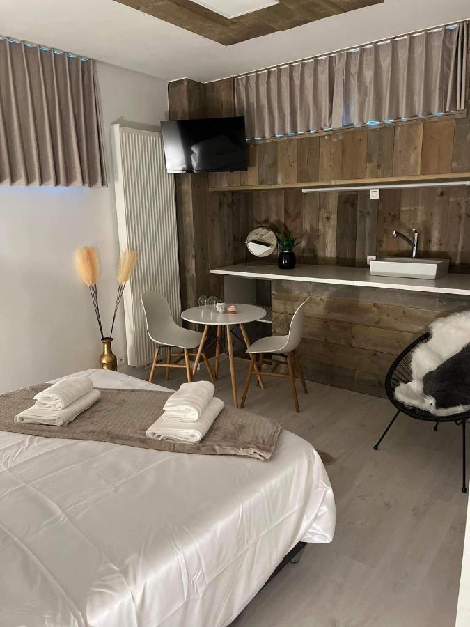 Ruime Luxe Kamer In Centrum Brugge Met Badkamer! エクステリア 写真